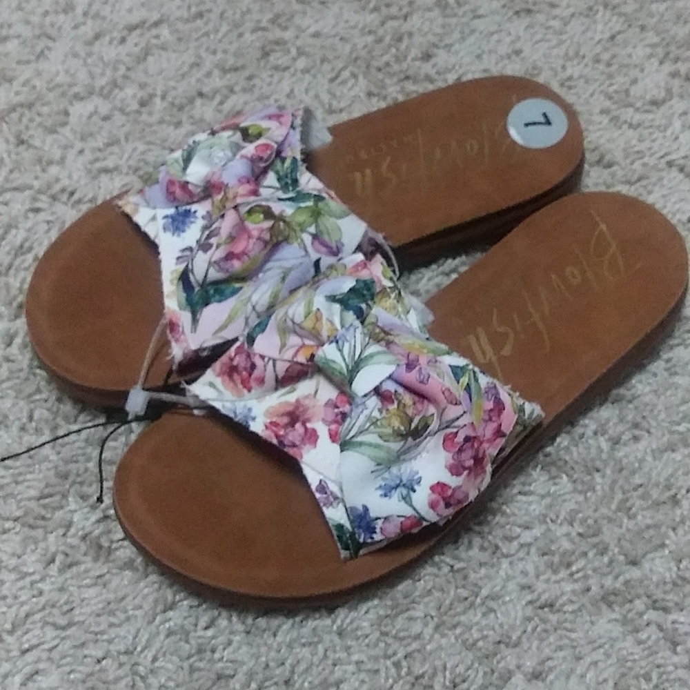 NWT Blowfish Lavender Floral Sandal Sz 7 - Picture 3 of 5